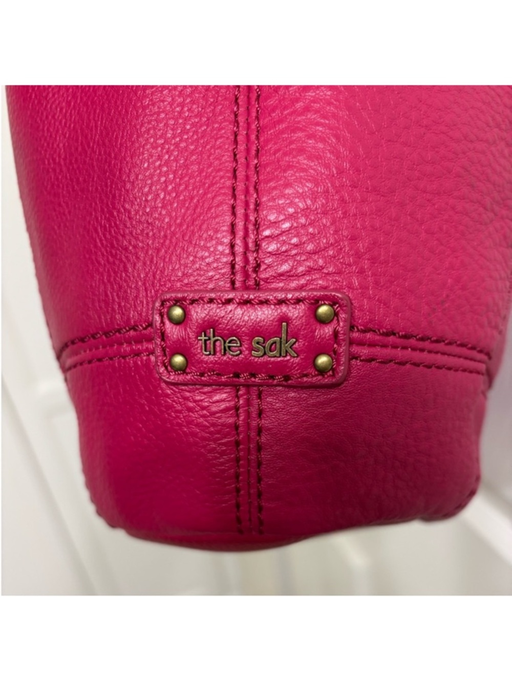 The Sak sequoia Hobo  in Magenta Leather Shoulder Hobo - Picture 7 of 9